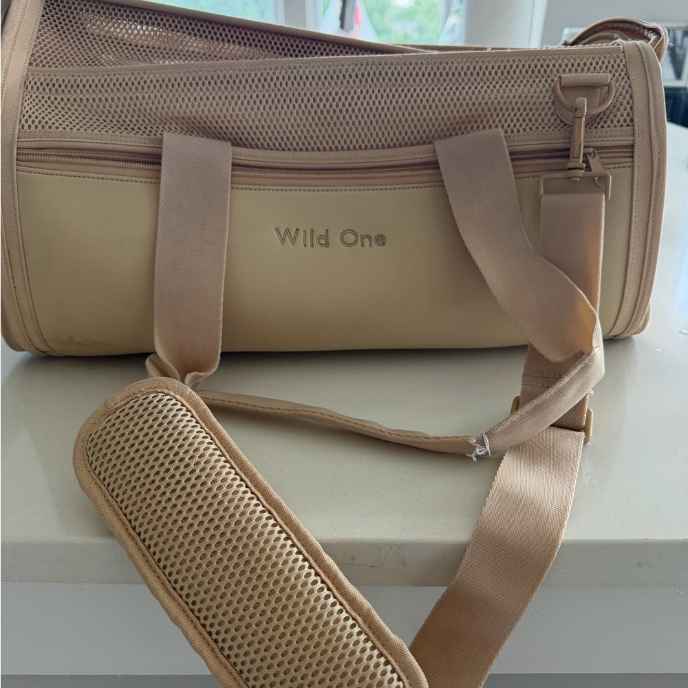 Wild One Beige Pet Carrier - Comfortable Travel Bag for Small Dogs